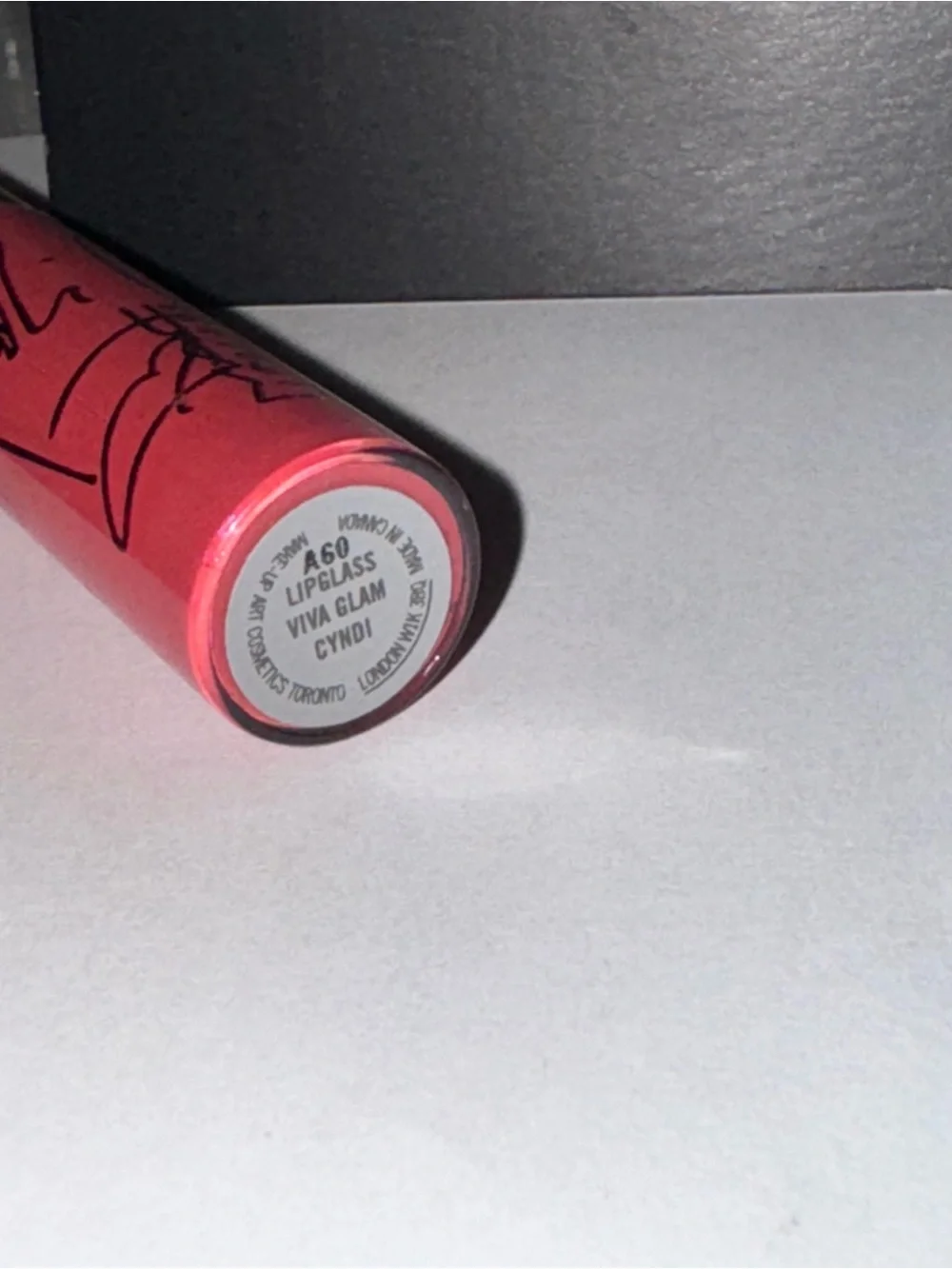 MAC VIVA GLAM CYNDI Lipglass
